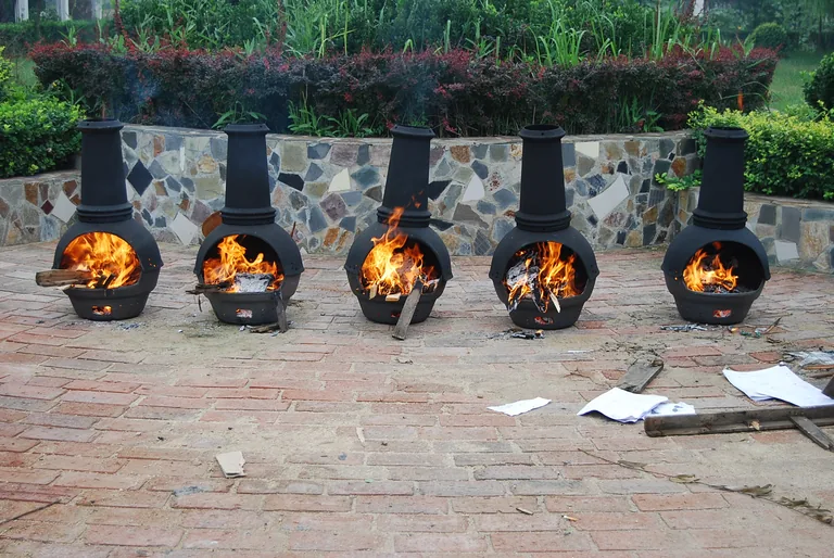 Chimenea products during outdoor burning tests