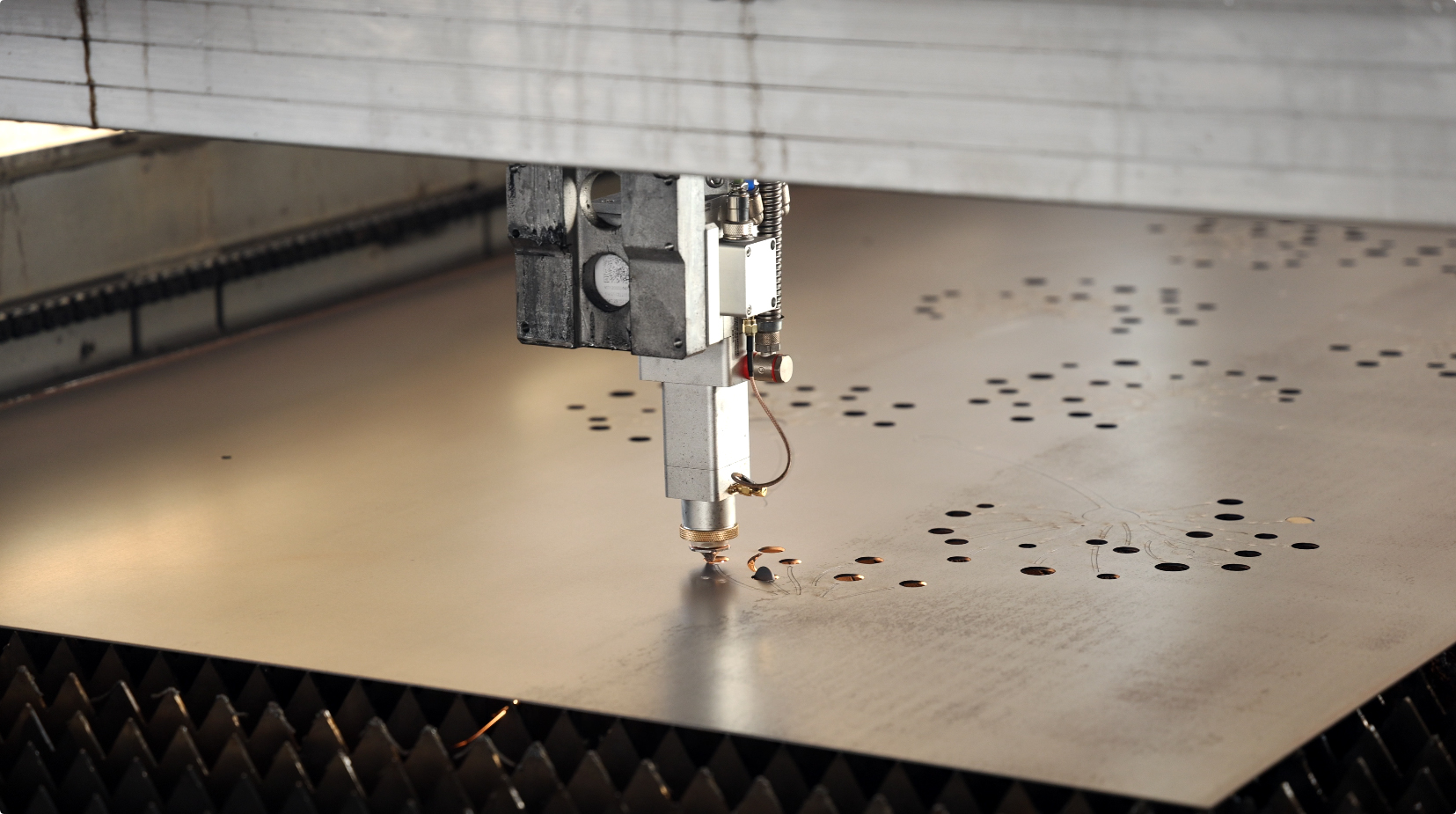 Advanced Manufacturing Processes and Equipment